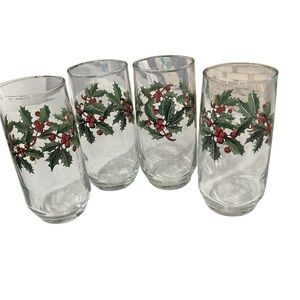 Anchor Hocking Holly Berry set of 4- 6 inch Mid Century Glass Christmas Tumblers